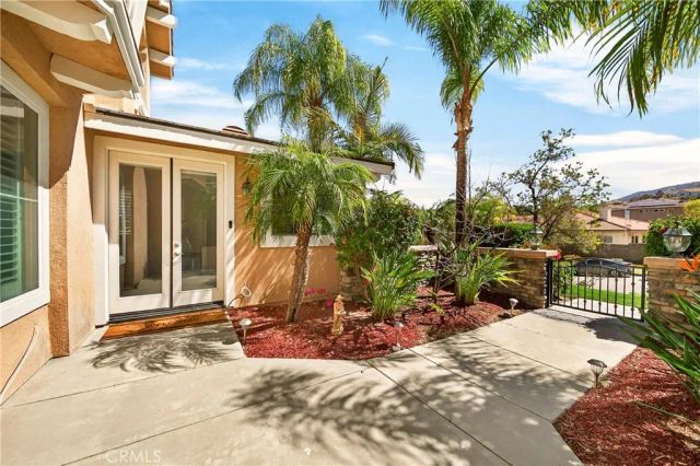 1749 Tamarron Drive, Corona, CA 92883