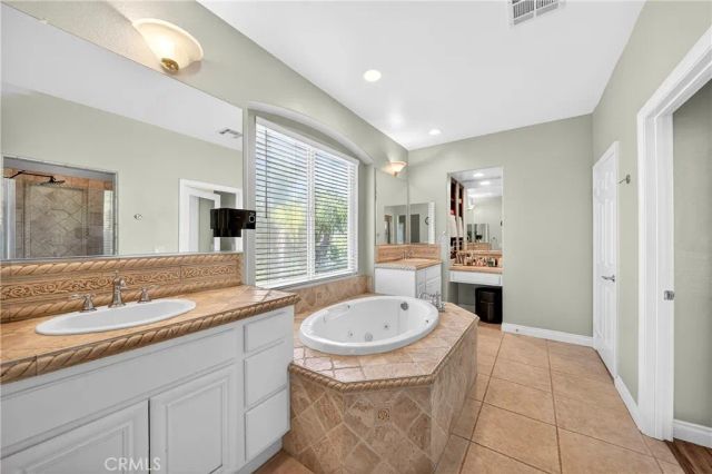 1749 Tamarron Drive, Corona, CA 92883
