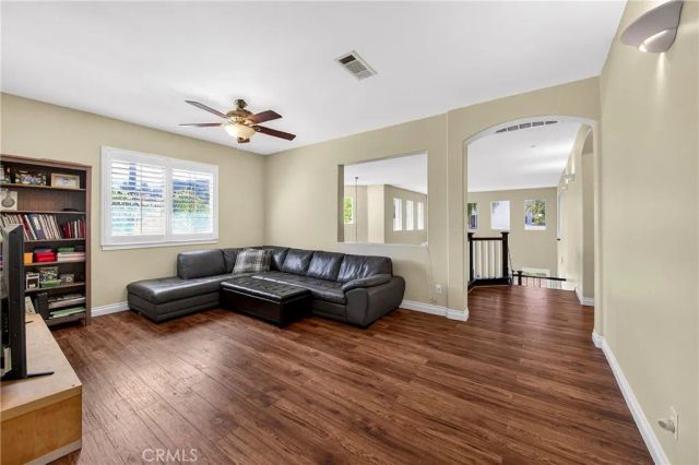 1749 Tamarron Drive, Corona, CA 92883
