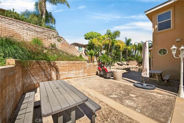1749 Tamarron Drive, Corona, CA 92883