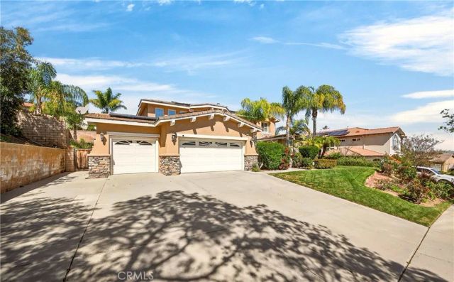 1749 Tamarron Drive, Corona, CA 92883