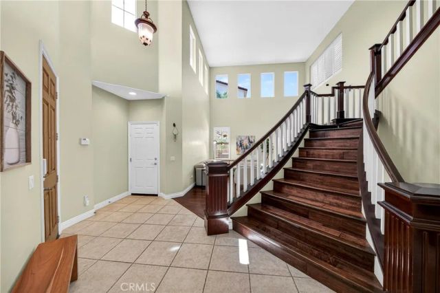 1749 Tamarron Drive, Corona, CA 92883