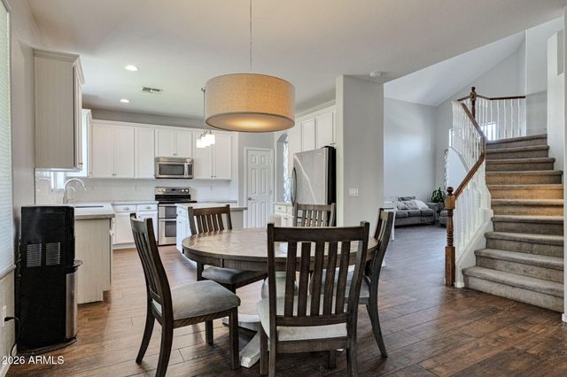 3810 S VELERO Street, Chandler, AZ 85286