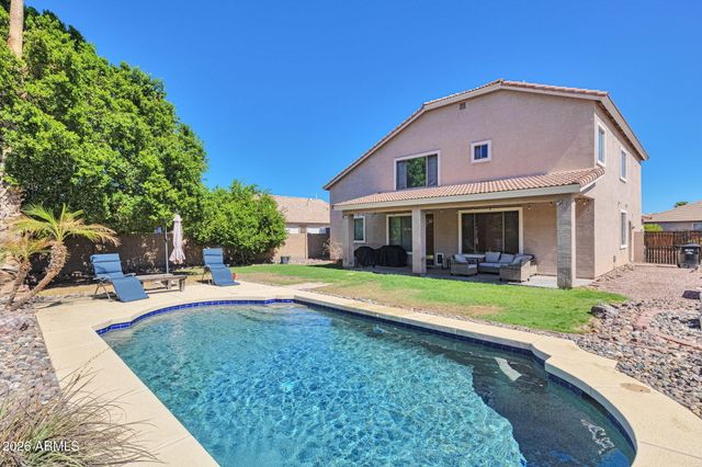 3810 S VELERO Street, Chandler, AZ 85286