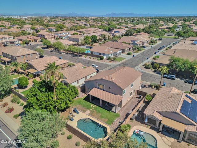 3810 S VELERO Street, Chandler, AZ 85286