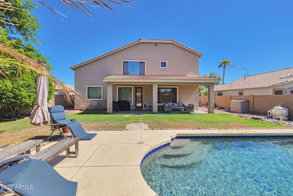 3810 S VELERO Street, Chandler, AZ 85286