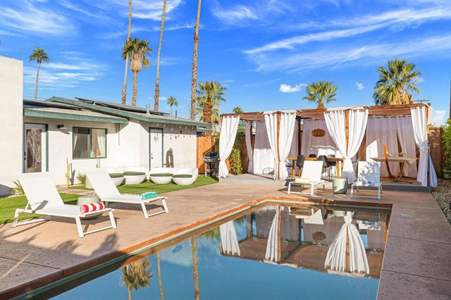 745 E Sunny Dunes Road, Palm Springs, CA 92264