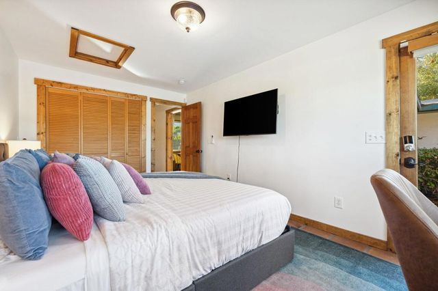 745 E Sunny Dunes Road, Palm Springs, CA 92264