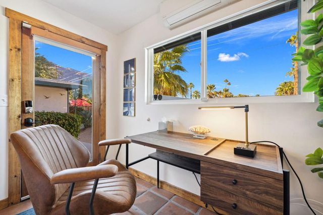 745 E Sunny Dunes Road, Palm Springs, CA 92264