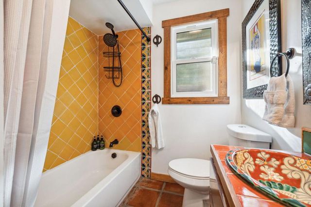 745 E Sunny Dunes Road, Palm Springs, CA 92264