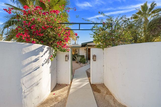 745 E Sunny Dunes Road, Palm Springs, CA 92264
