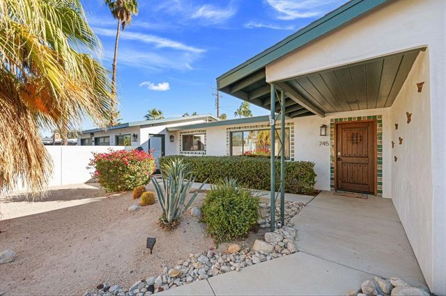 745 E Sunny Dunes Road, Palm Springs, CA 92264