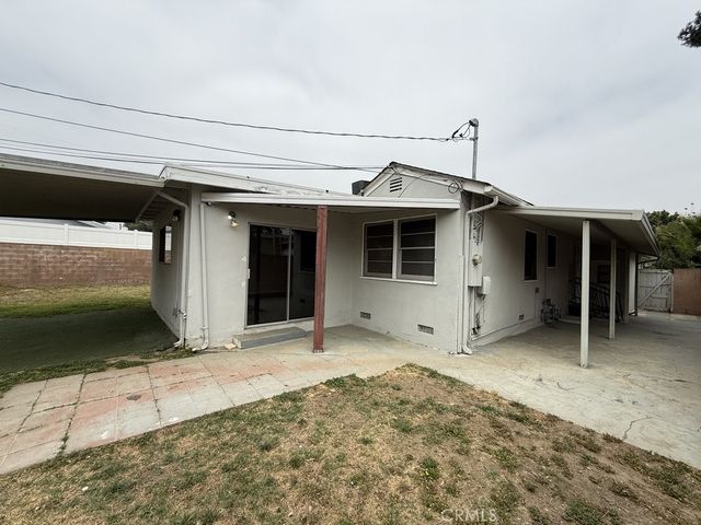 10213 Sophia Avenue, North Hills, CA 91343