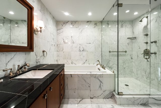 180 E Pearson Street 3707, Chicago, IL 60611