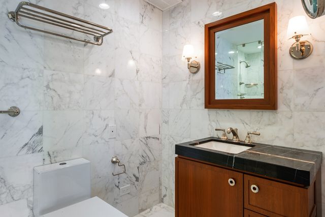 180 E Pearson Street 3707, Chicago, IL 60611