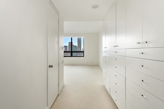 180 E Pearson Street 3707, Chicago, IL 60611