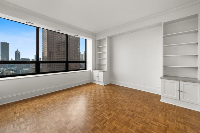 180 E Pearson Street 3707, Chicago, IL 60611