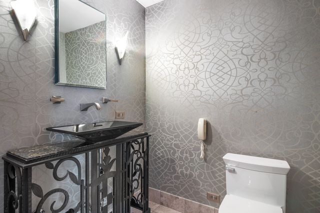 180 E Pearson Street 3707, Chicago, IL 60611