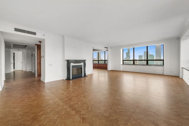 180 E Pearson Street 3707, Chicago, IL 60611
