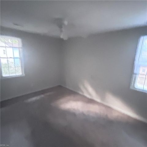 7 White Oak TRL, Hampton, VA 23669