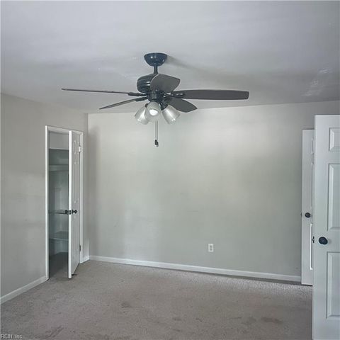 7 White Oak TRL, Hampton, VA 23669