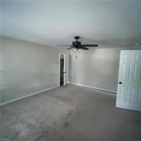 7 White Oak TRL, Hampton, VA 23669