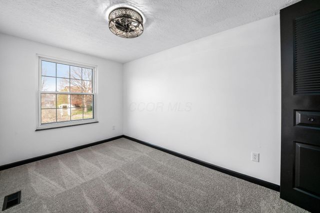 5999 Parkglen Road, Galloway, OH 43119