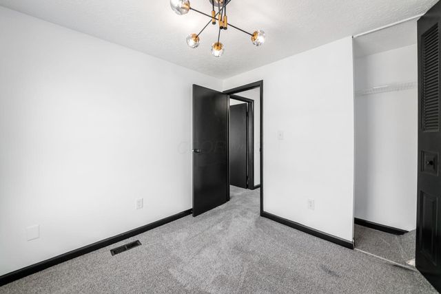 5999 Parkglen Road, Galloway, OH 43119