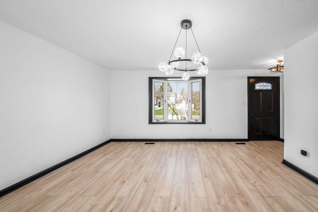 5999 Parkglen Road, Galloway, OH 43119