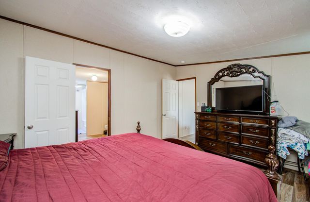 369 Road 5262, Cleveland, TX 77327