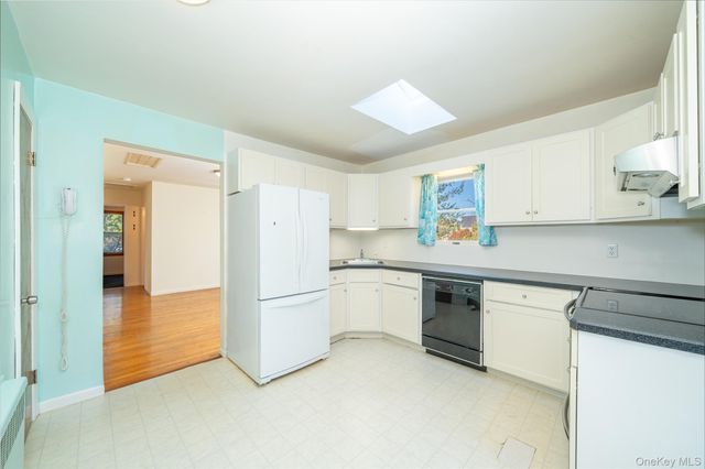 23 Bradley Street, Dobbs Ferry, NY 10522