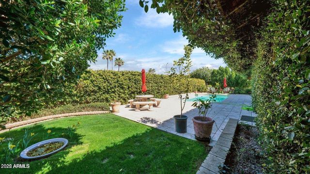 426 E CAROL ANN Way, Phoenix, AZ 85022