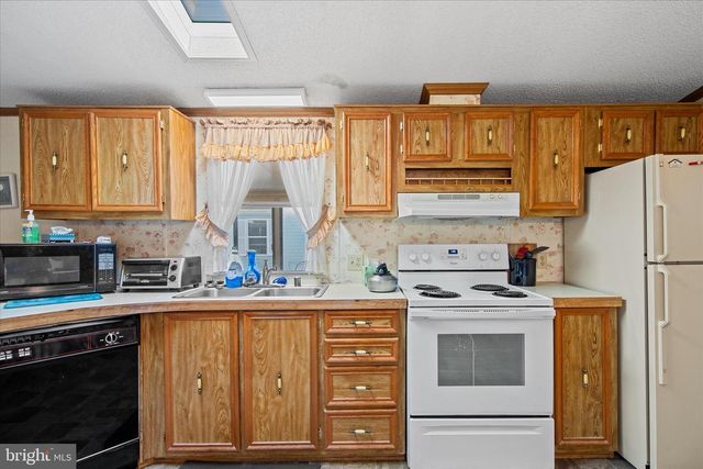 17 BRUNSWICK LN, Lewes, DE 19958