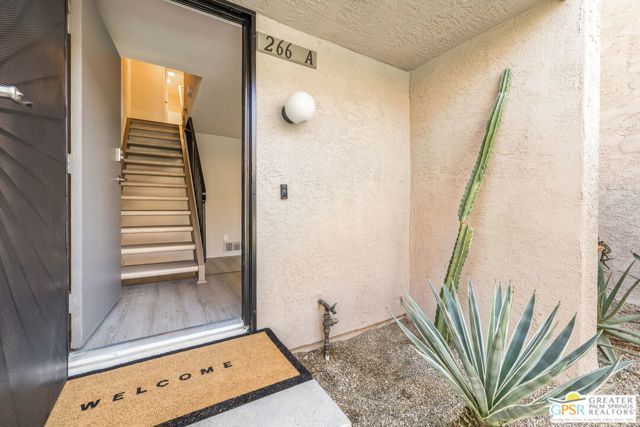 266 E Via Escuela A, Palm Springs, CA 92262