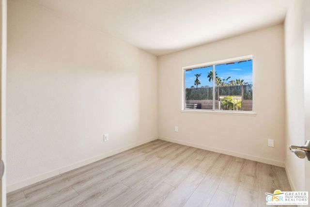 266 E Via Escuela A, Palm Springs, CA 92262