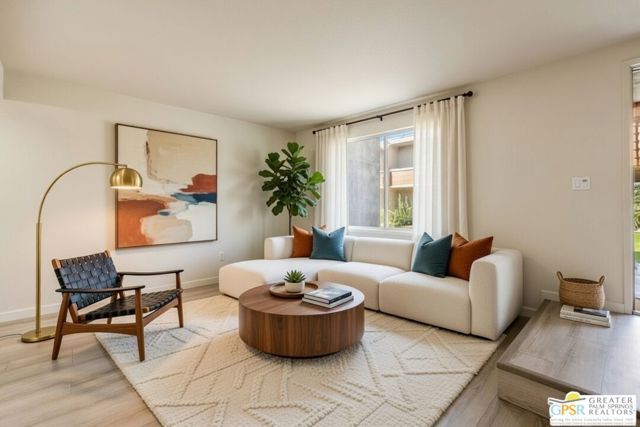 266 E Via Escuela A, Palm Springs, CA 92262