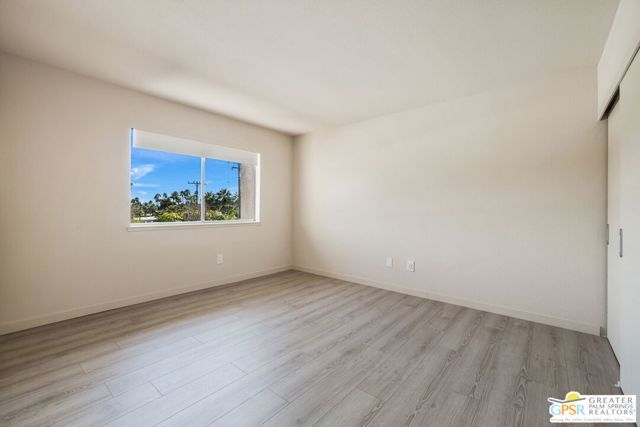 266 E Via Escuela A, Palm Springs, CA 92262