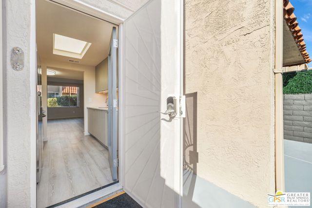 266 E Via Escuela A, Palm Springs, CA 92262