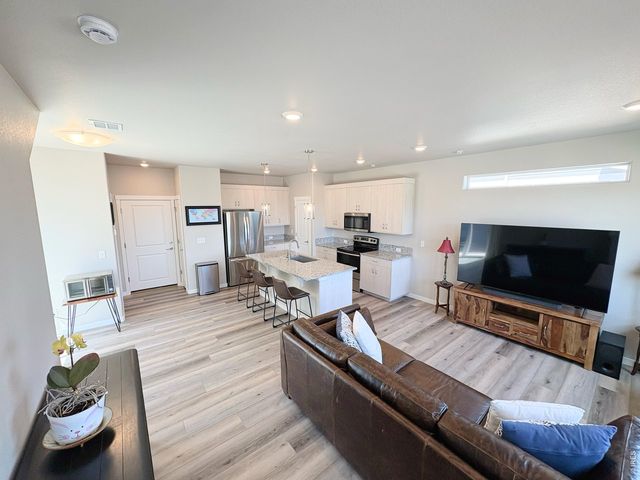 333 Pyramid Peak St, Berthoud, CO 80513