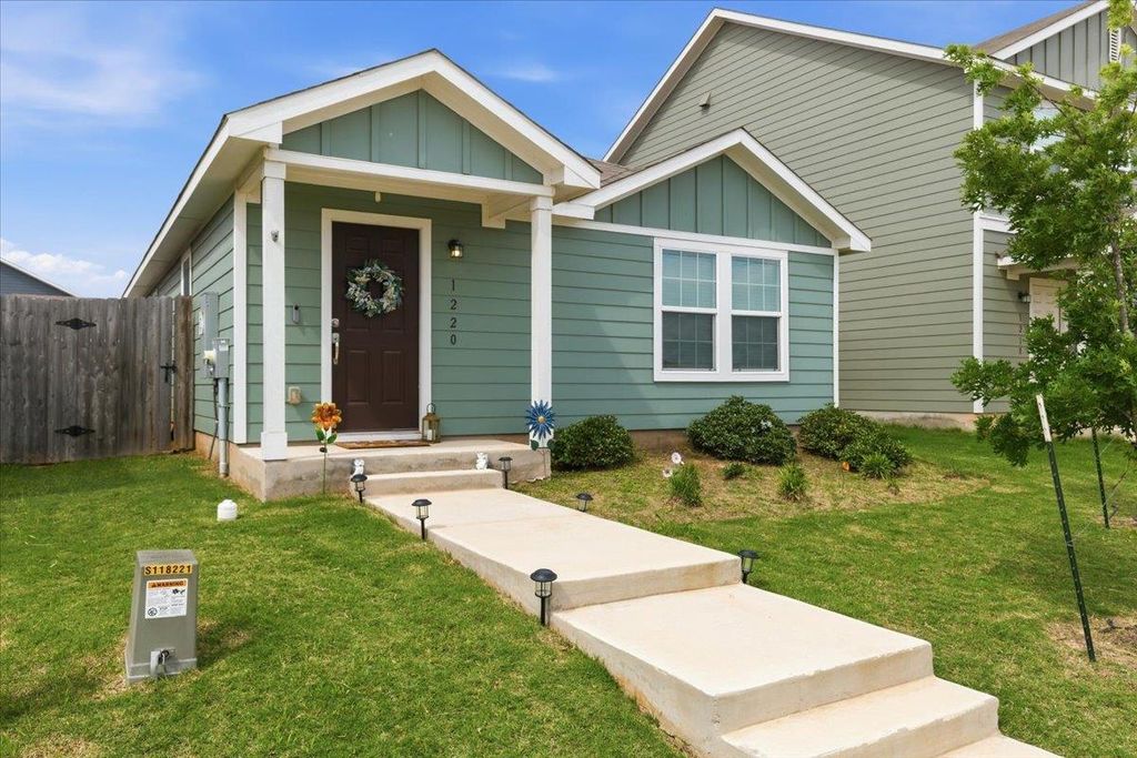 1220 Smallmouth RD, Bastrop, TX 78602