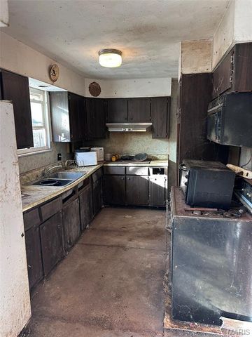 7653 Zimmerman Road, Robertsville, MO 63072