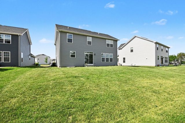 26530 W Red Apple Road, Plainfield, IL 60585