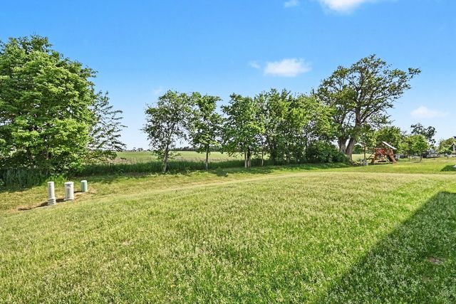 26530 W Red Apple Road, Plainfield, IL 60585