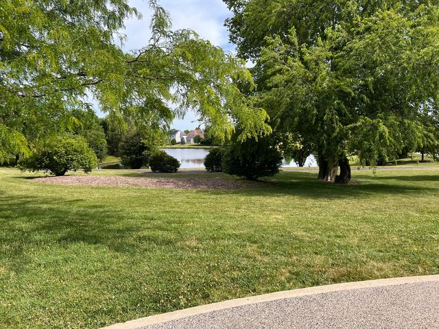 26530 W Red Apple Road, Plainfield, IL 60585