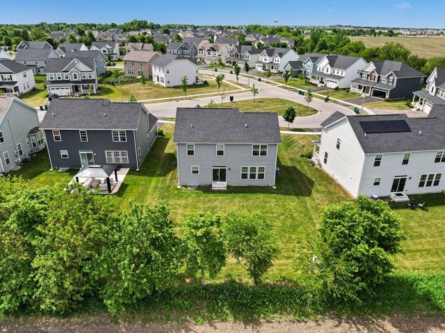 26530 W Red Apple Road, Plainfield, IL 60585