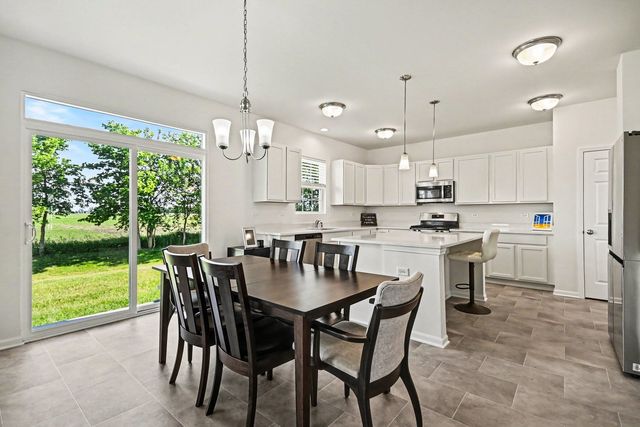 26530 W Red Apple Road, Plainfield, IL 60585