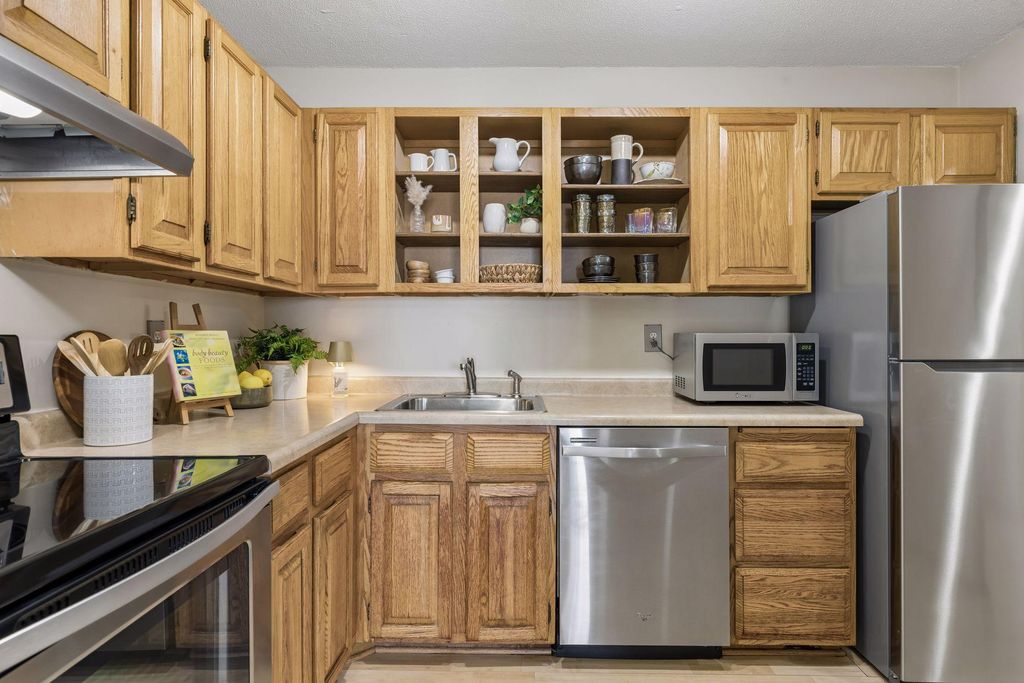 400 Groveland Avenue 1212, Minneapolis, MN 55403 — photo 5