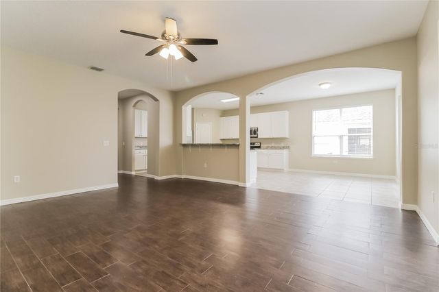 2114 THE OAKS BOULEVARD, Kissimmee, FL 34746