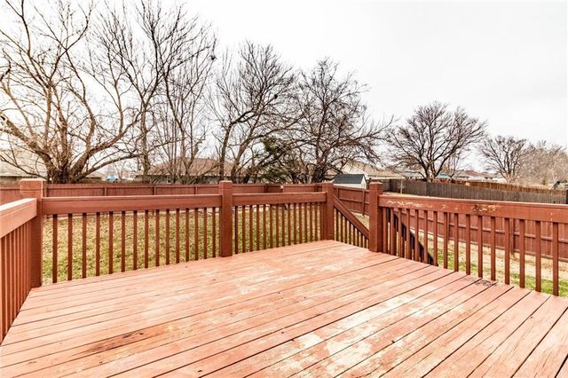 1206 Kimmy Lane, Warrensburg, MO 64093