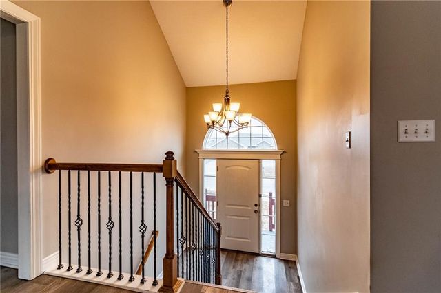 1206 Kimmy Lane, Warrensburg, MO 64093